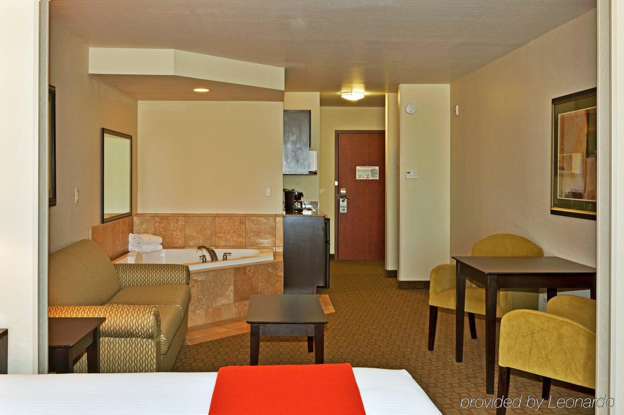 Greentree Inn And Suites Florence, Az מראה חיצוני תמונה